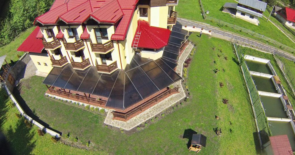 Pensiunea Geona Poiana Teiului Extérieur photo